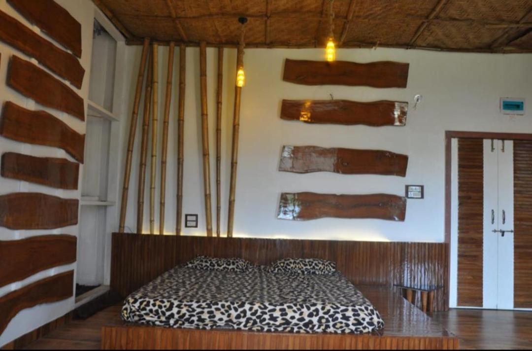 Leopard Farmhouse Mhow Dış mekan fotoğraf